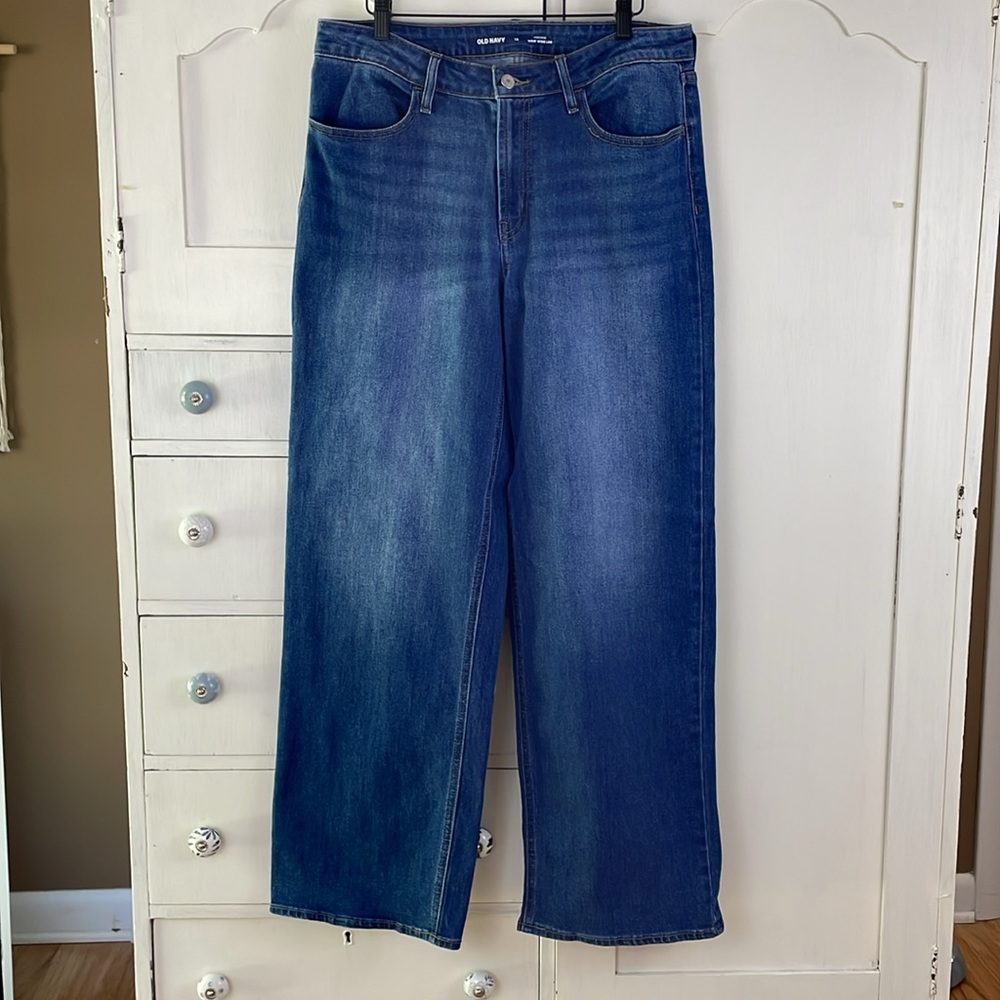 Old Navy High-Rise Wide Leg Jeans 12 - Picture 4 of 7